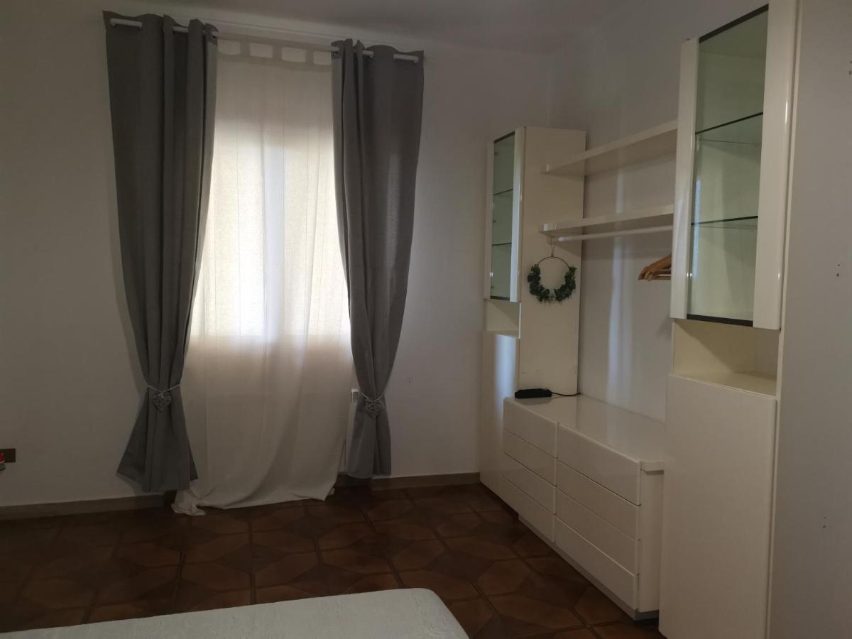 Villa Flora Affittacamere Luni Экстерьер фото