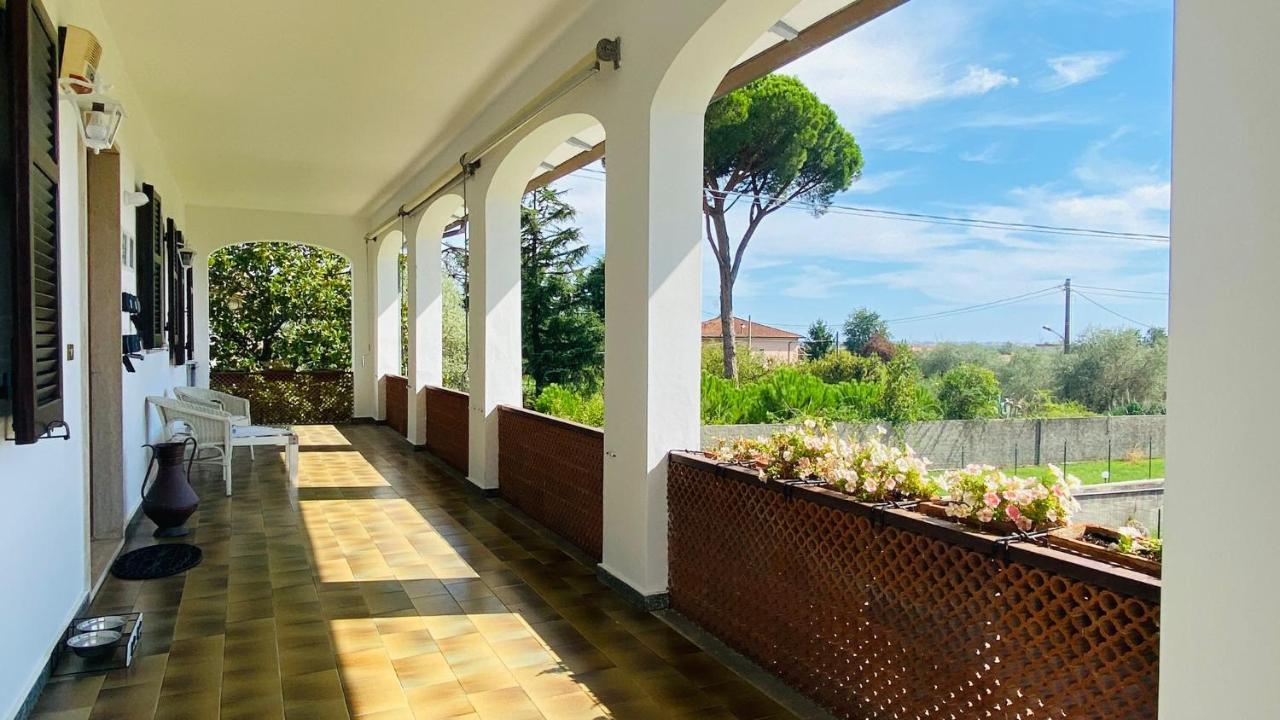 Villa Flora Affittacamere Luni Экстерьер фото