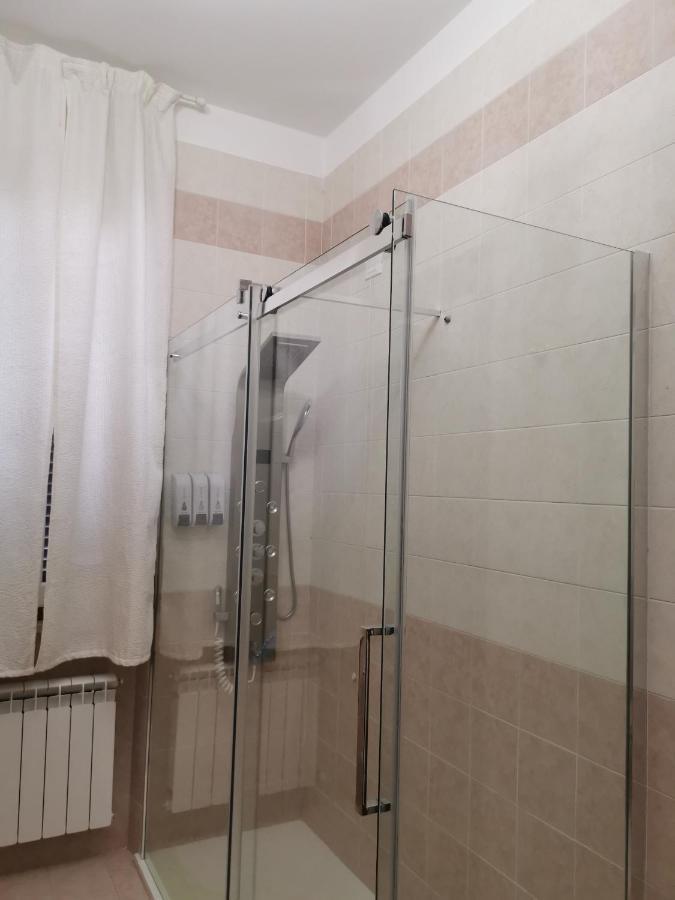 Villa Flora Affittacamere Luni Экстерьер фото